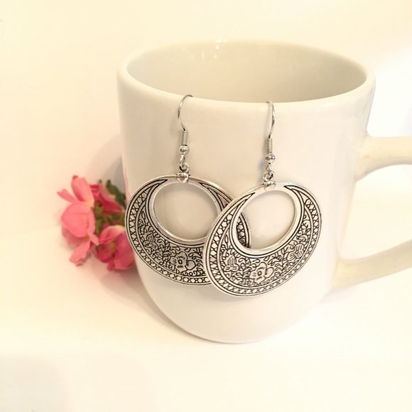 Boho Ethnic Dangle Earrings - Picture 3 of 10